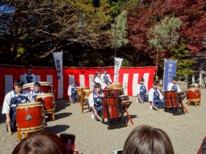 演奏している様子